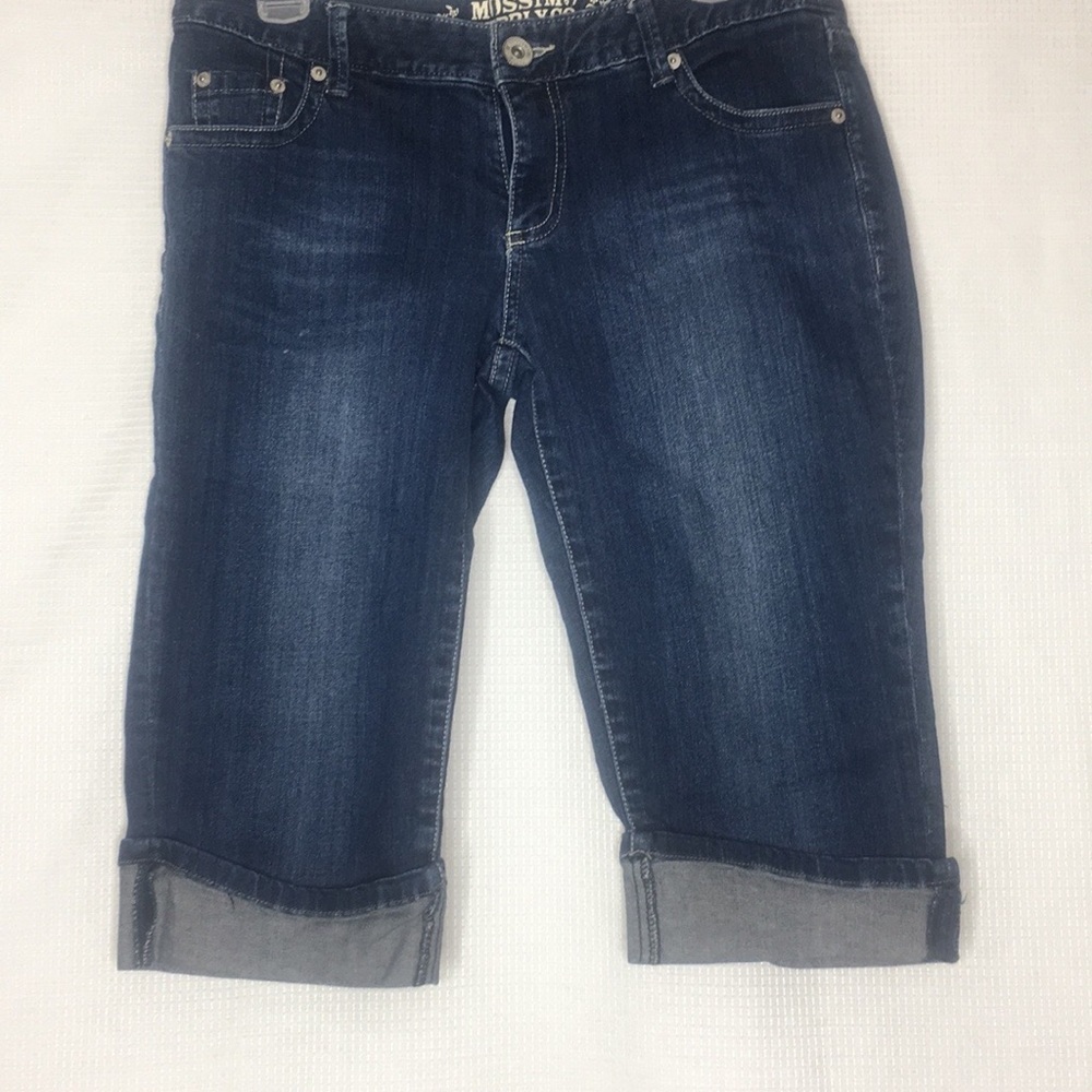 Mossimo capris